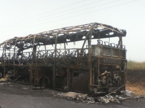 האוטובוס שנשרף בכביש החוף (2)