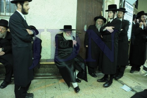 הלוויה - הגה''צ אב''ד מלבורן בירושלים - צילום שמואל דריי (33)