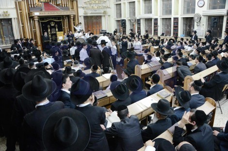 יום השנה להגריש אלישיב זצל בבית הכנסת לדרמן בני ברק - צילום שוקי לרר 04