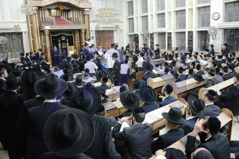 יום השנה להגריש אלישיב זצל בבית הכנסת לדרמן בני ברק - צילום שוקי לרר 06