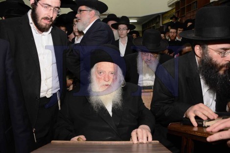 יום השנה להגריש אלישיב זצל בבית הכנסת לדרמן בני ברק - צילום שוקי לרר 18