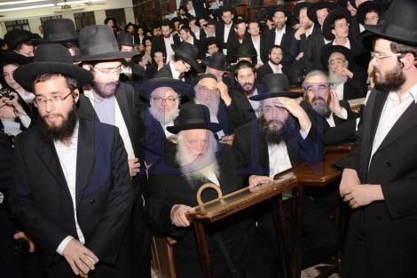 יום השנה להגריש אלישיב זצל בבית הכנסת לדרמן בני ברק - צילום שוקי לרר 19