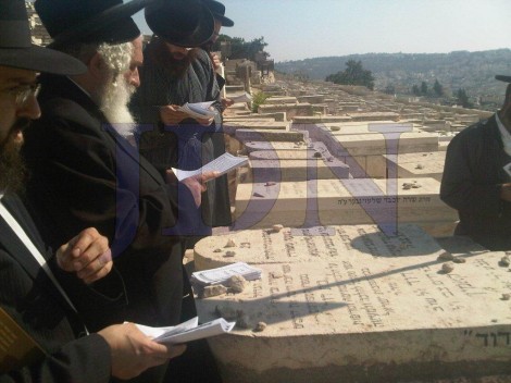 עליה לציון ה'בית דוד' בהר הזיתים לרגל ההילולא (2)