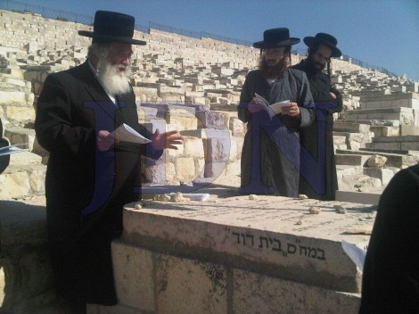 עליה לציון ה'בית דוד' בהר הזיתים לרגל ההילולא (7)