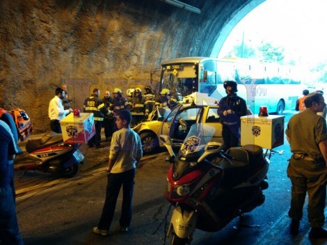 תאונה כביש המנהרות. צילום יהודה אדרי-חדשות 24 (10)