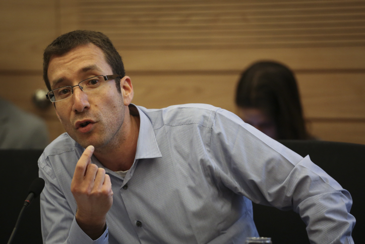 Member of Knesset of the Labor party, Itzik Shmuli, seen during the Shaked Committee meeting discussing the logistics of the new law for equal army service, on Monday February 24, 2014. Photo by Hadas Parush/Flash 90. *** Local Caption *** ????? ????? ???? ??? ??? ??????? ????