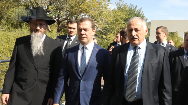 תמונות ביקור ראש ממשלת רוסיה ב'יד ושם' עם רבה הראשי של רוסיה 2