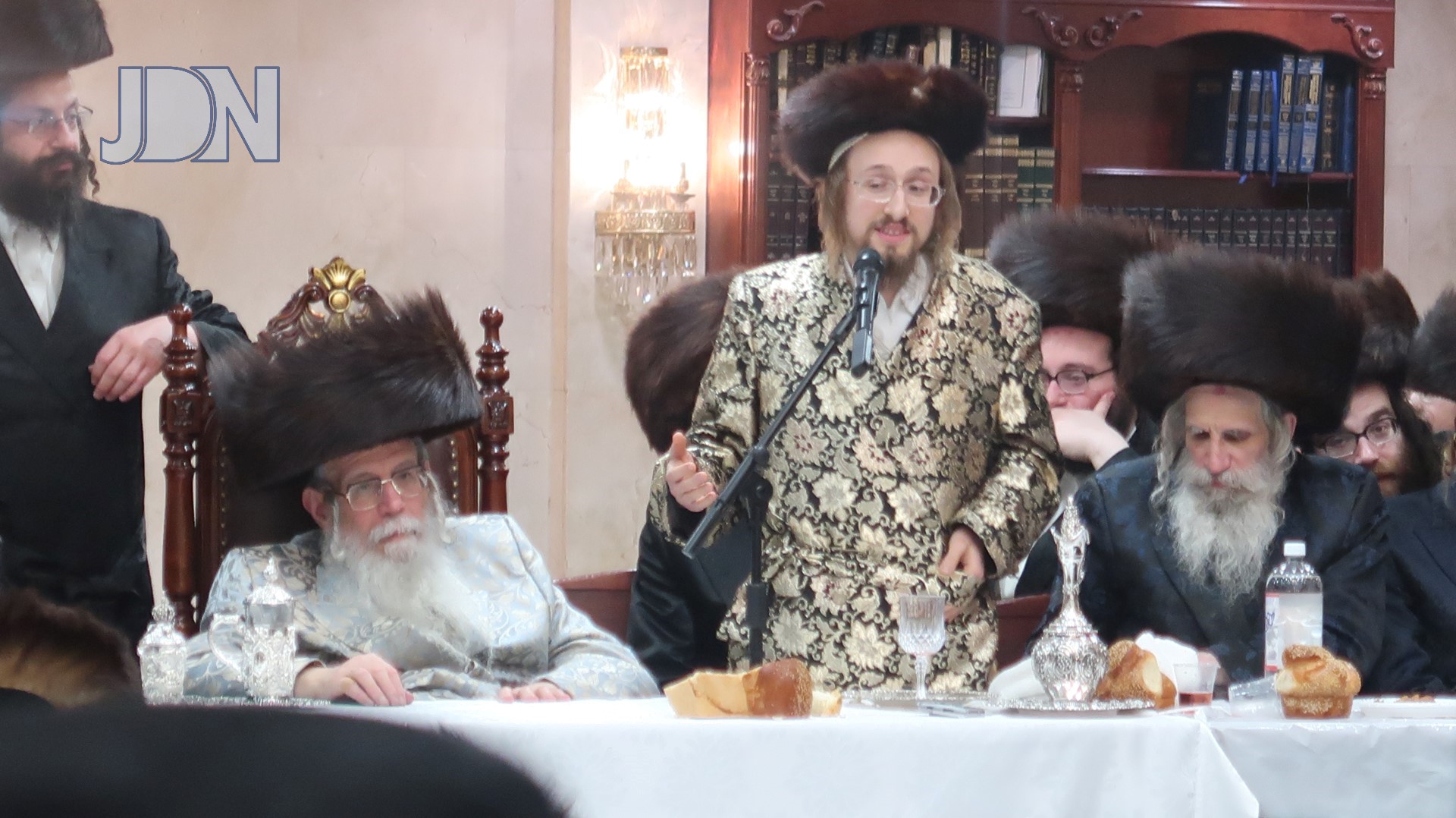 Purim in the Holy Court of Dinov
