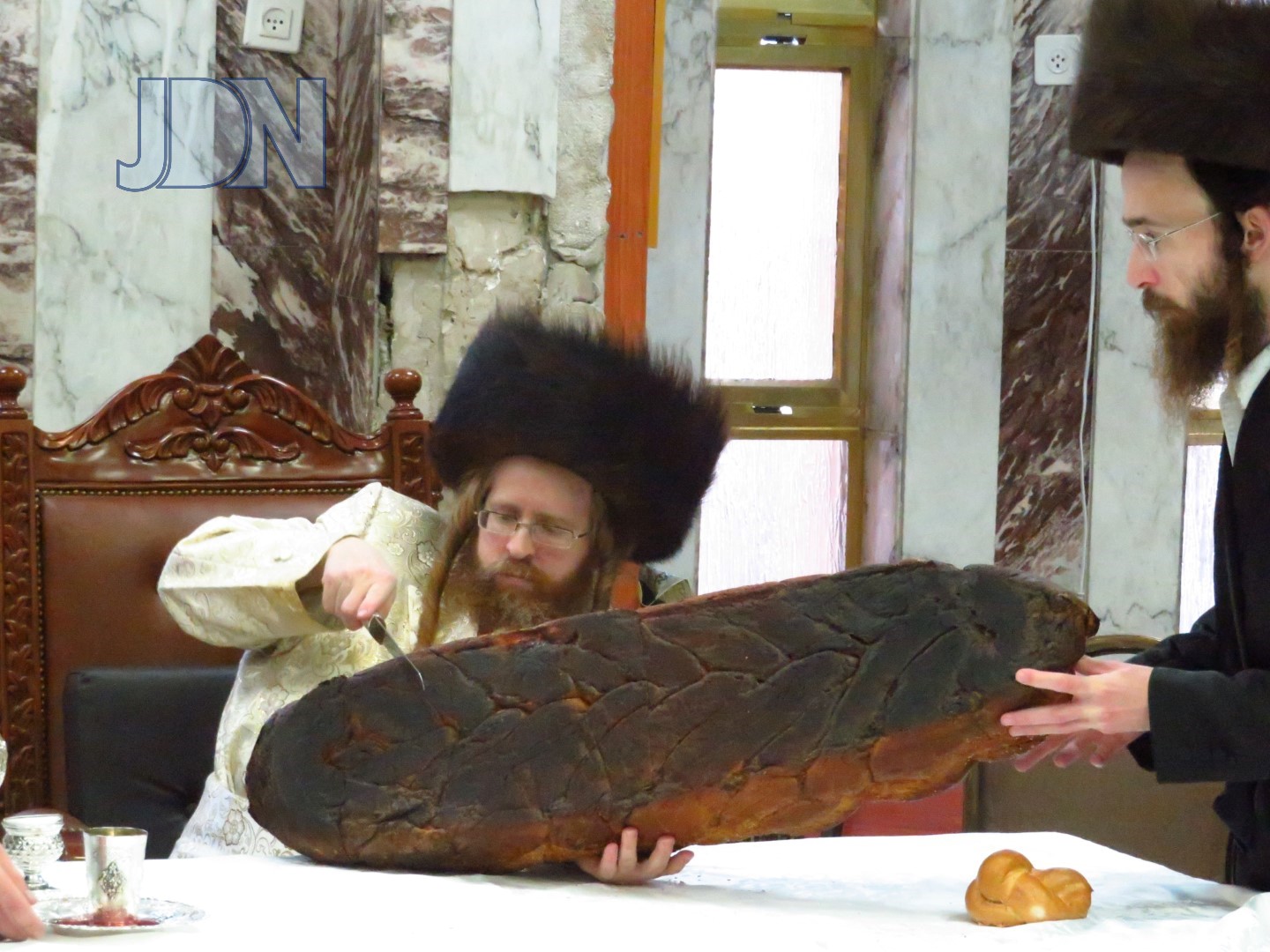 Purim with the Shomrei Emunim Rebbe