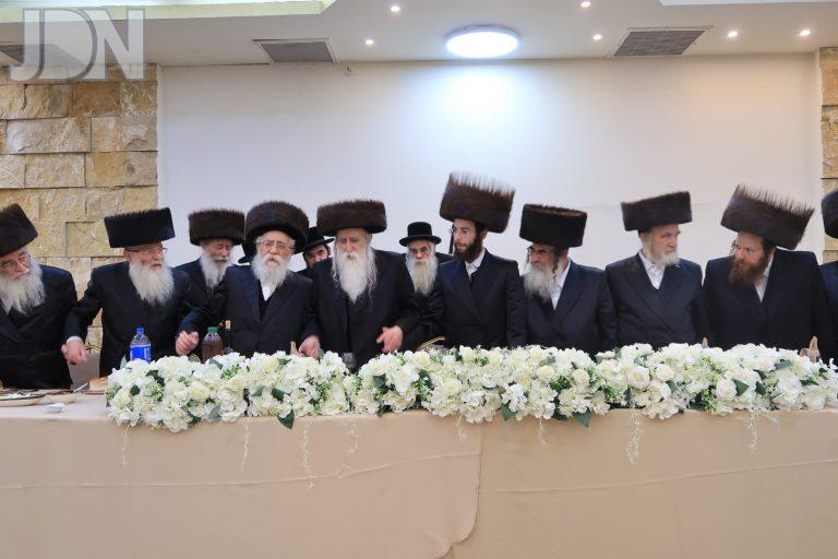 בערגסאז זצל הגר''ר שמרלר זצל הרב טוביאס חתונה (8)