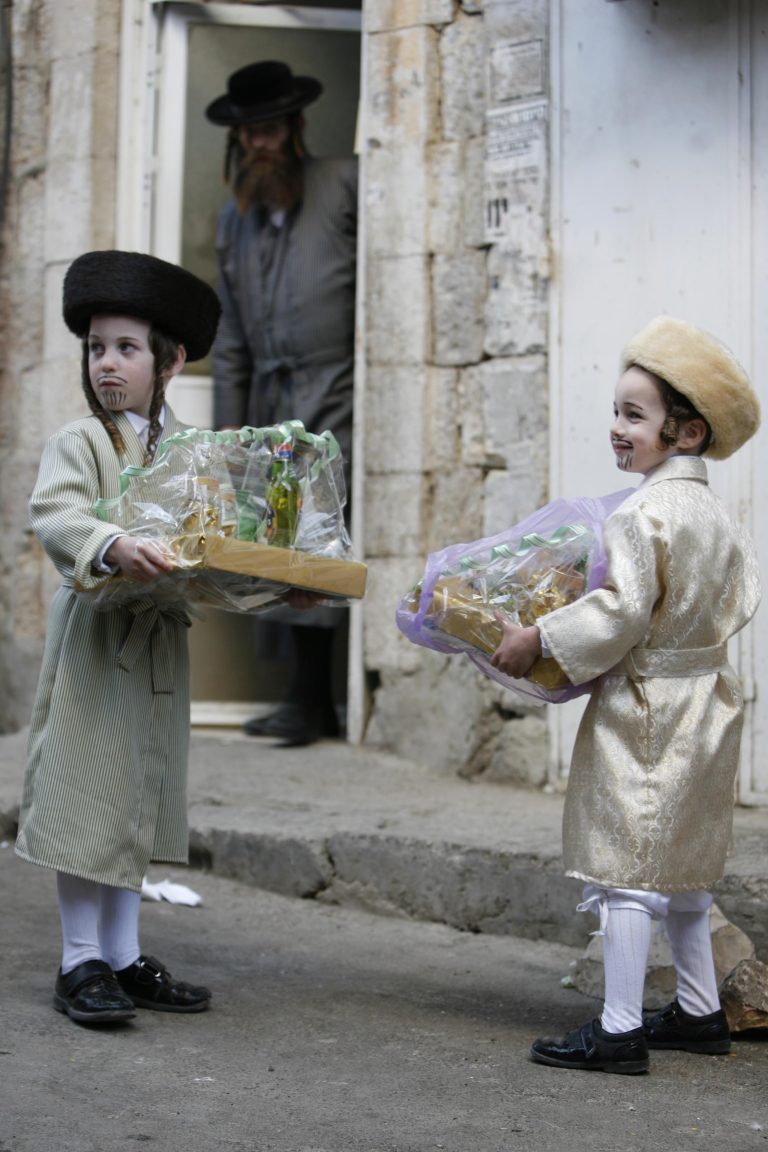 Children in Mea Shearim dress up for Purim