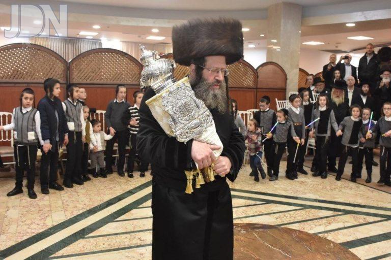 ביטשקוב הכנסת ספר תורה (40)