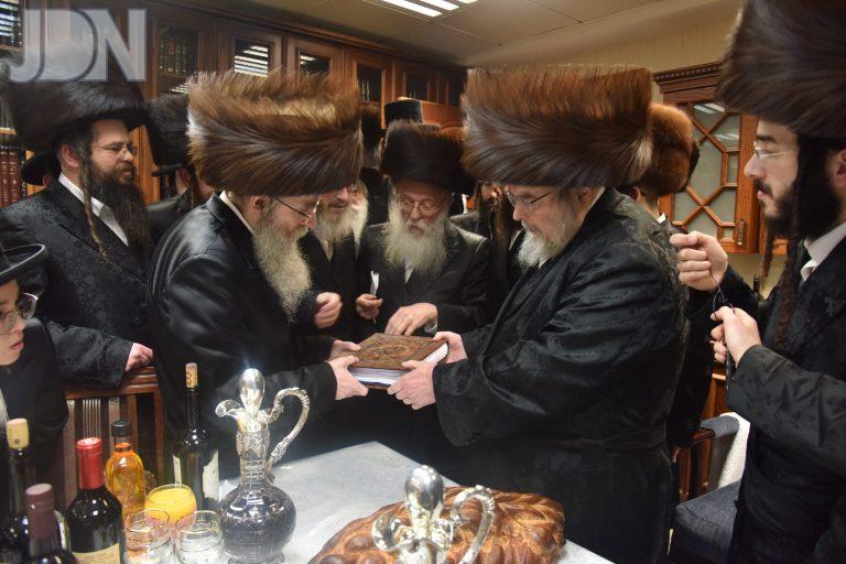 בעלזא פורים פב (41)