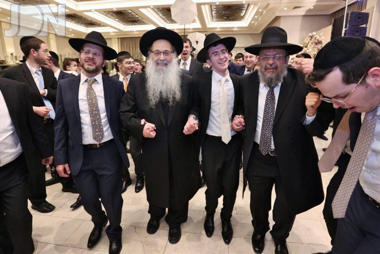 הגר''מ מאיה חתונת נכדה (23)