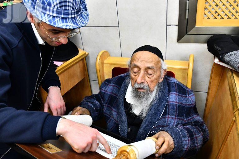 הגר''ש בעדני מגילה (3)