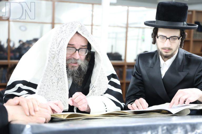 סקולען ירושלים קריאת המגילה (4)