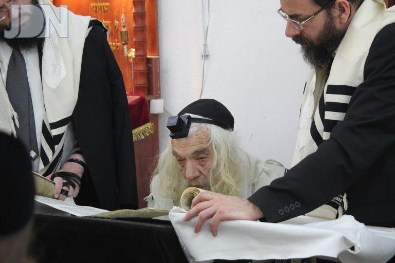 רבי אשר דויטש פורים (5)