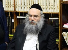 שוקי