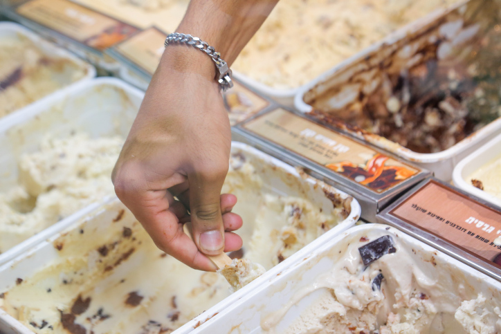 BEN AND JERRYS