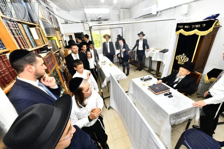 הגרי''ג אדלשטיין הקבלת פני רבו (25)