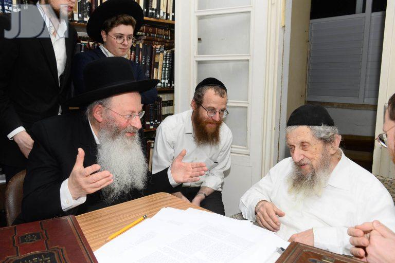 הגר''מ קוטלר אצל ר''י סלבודקא (11)