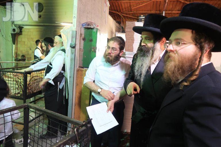 זוטשקא אפיית מצות (14)