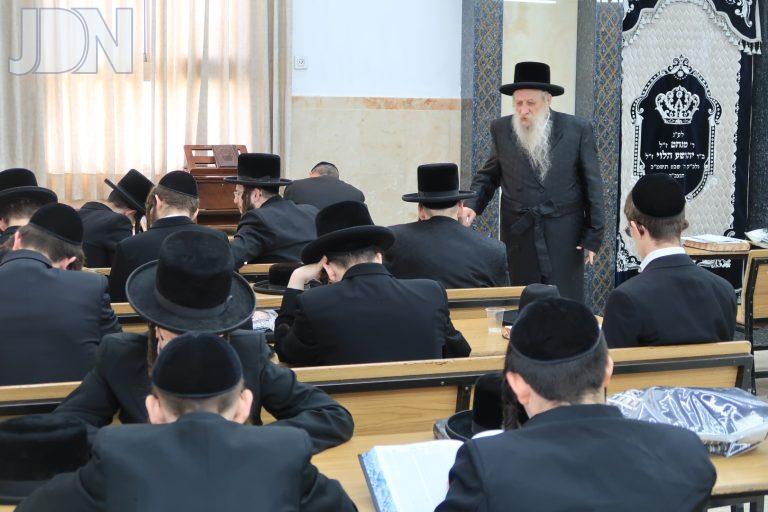 טשארנביל ישיבת בין הזמנים (2)
