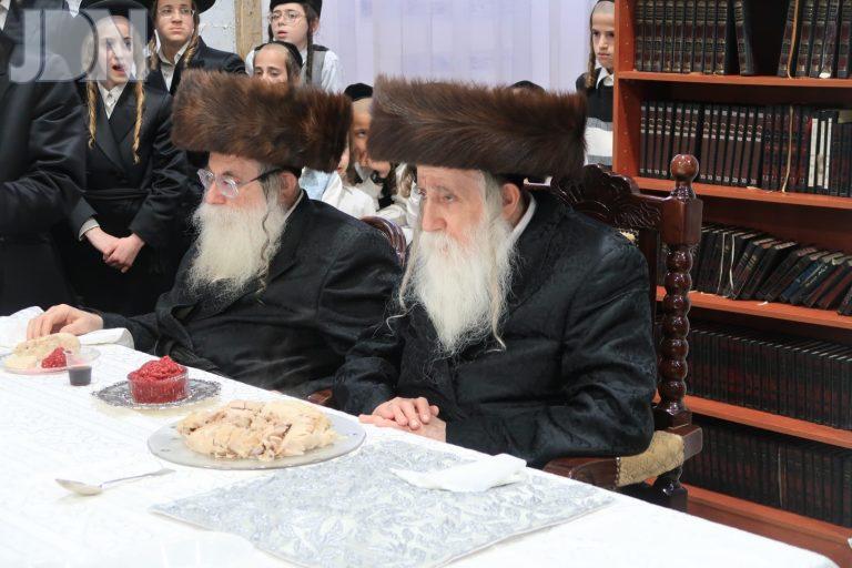 מכנובקא בעלזא אסתר טיש (8)