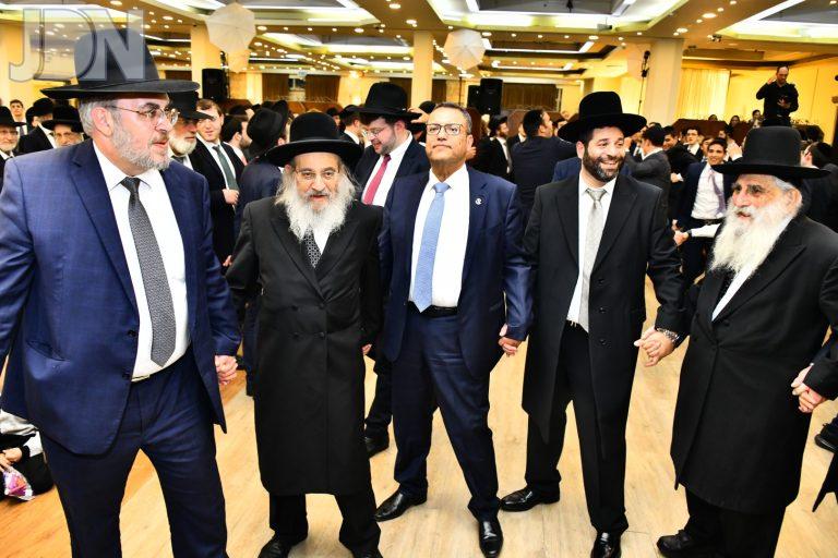 מנחם שפירא חתונת בן (121)