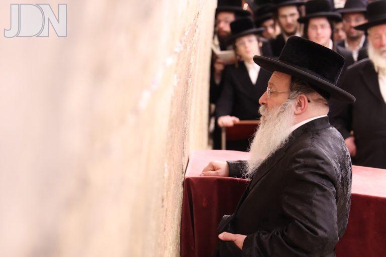 נדבורנה בכותל המערבי אסרו חג (27)
