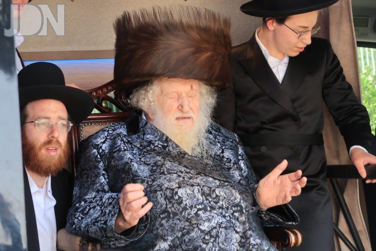 ראב''ד ירושלים בתפילה בהר הצופים (8)