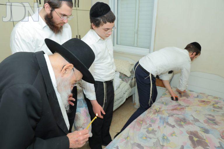 רבי מאיר גריינמן בדיקת חמץ (13)