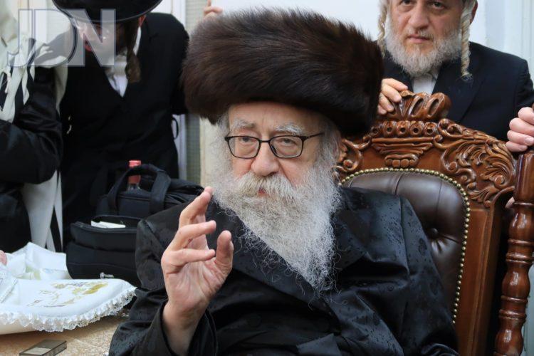 דאגה בחצרות החסידים: האדמו"ר מפוריסוב אושפז בבית החולים