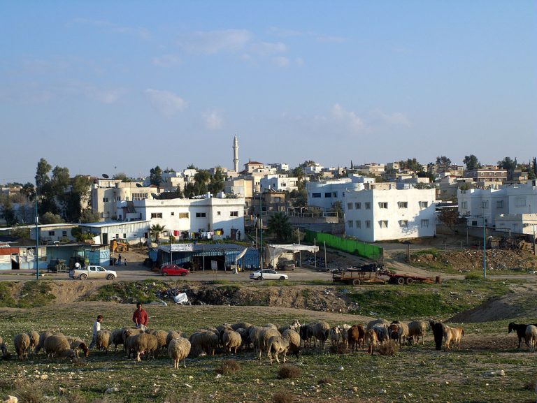 1280px-Rahat_largest_Bedouin_city_in_Israel