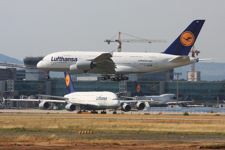 2010-07-21_A380_LH_D-AIMB_EDDF_06