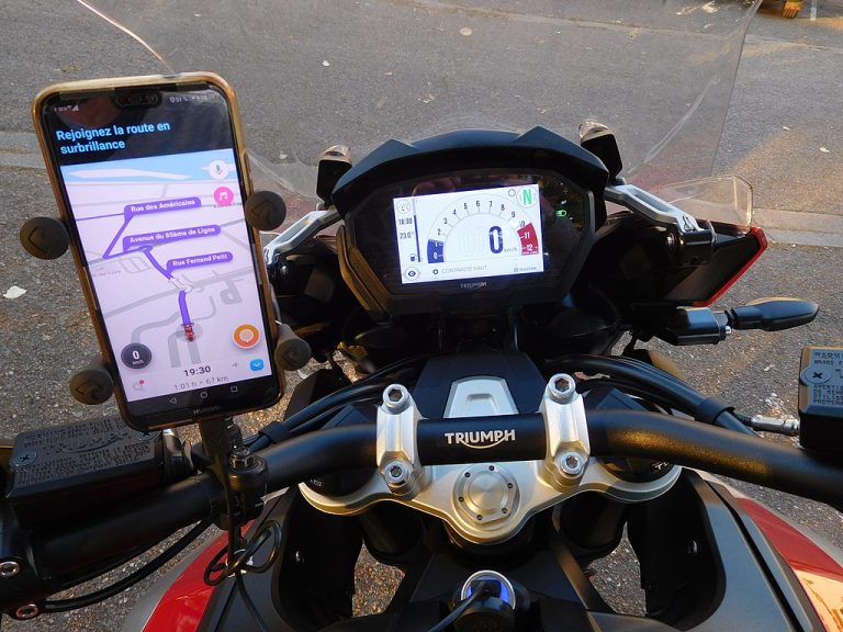 2018_Triumph_Tiger_1200_XRt_(4)