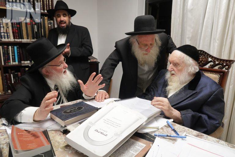 הרב אברהם שרמן אצל הגר''מ שטרנבוך (11)