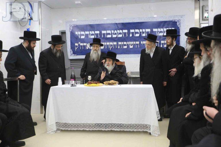 ויז'ניץ חנוכת המטבח (15)
