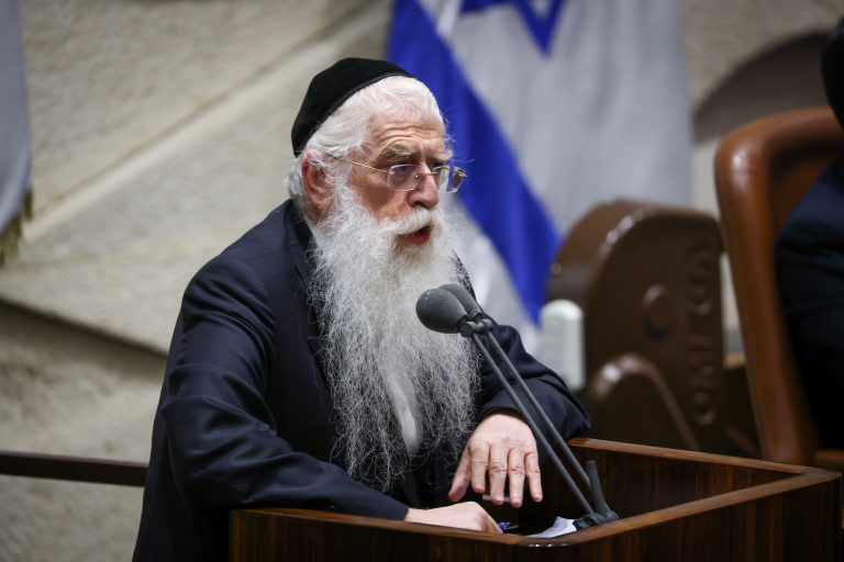 20220530202417_NOAM6387