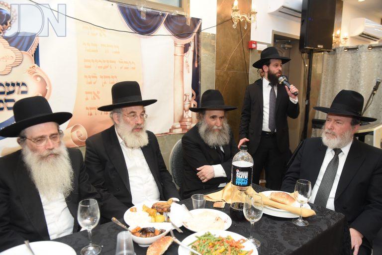 אורחות תורה צאי ב''ב הכנסת ס''ת (21)