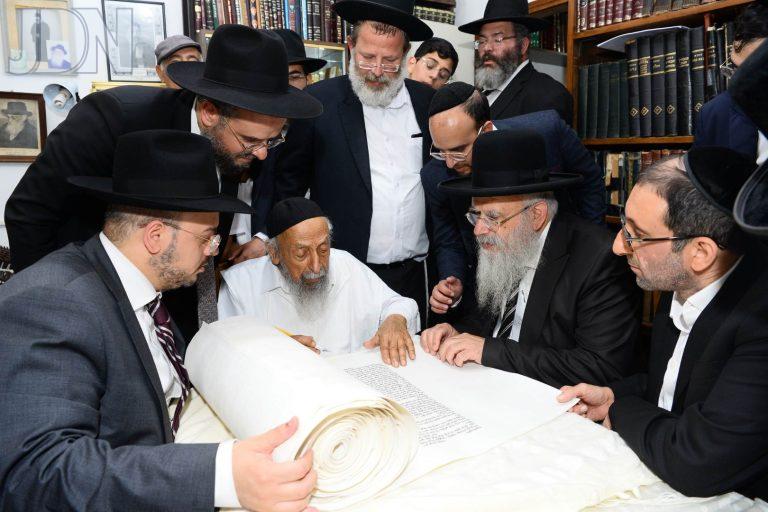 הרב זכריהו כתיבת אותיות (7)