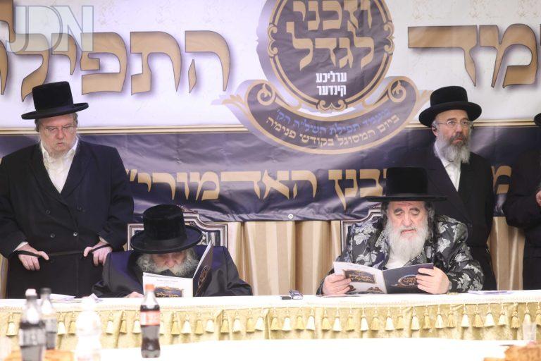 ויז'ניץ טשערנאביל תפילה (10)
