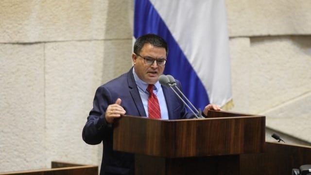 מיכאל-ביטון-דוברות-הכנסת