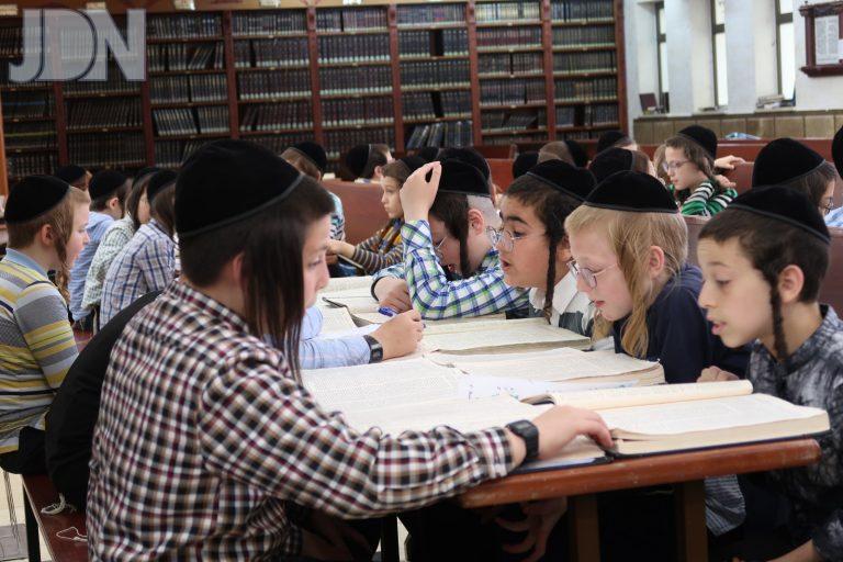 ת''ת ברסלב ירושלים מעמד קבלת התורה (6)