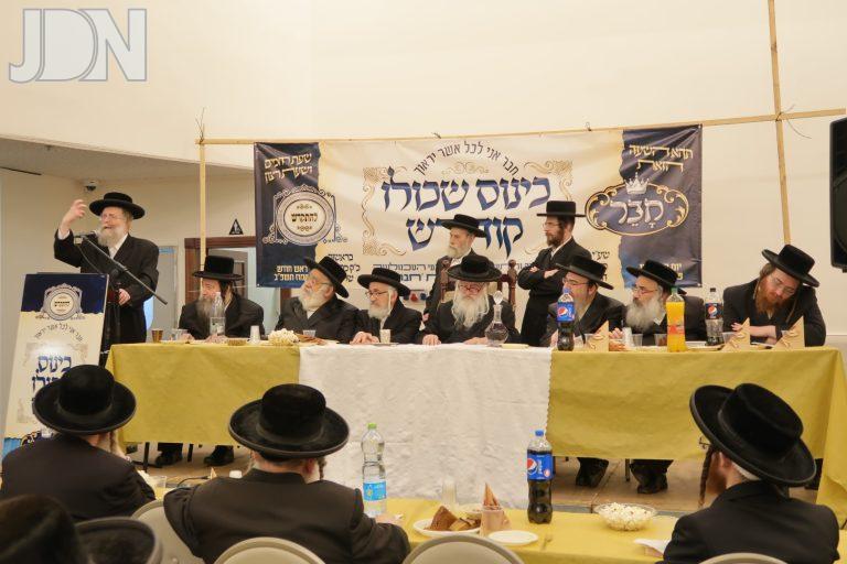 בימת הכבוד