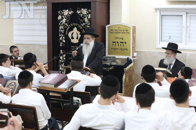 הגר''ש שטיינמן ברחובות (7)