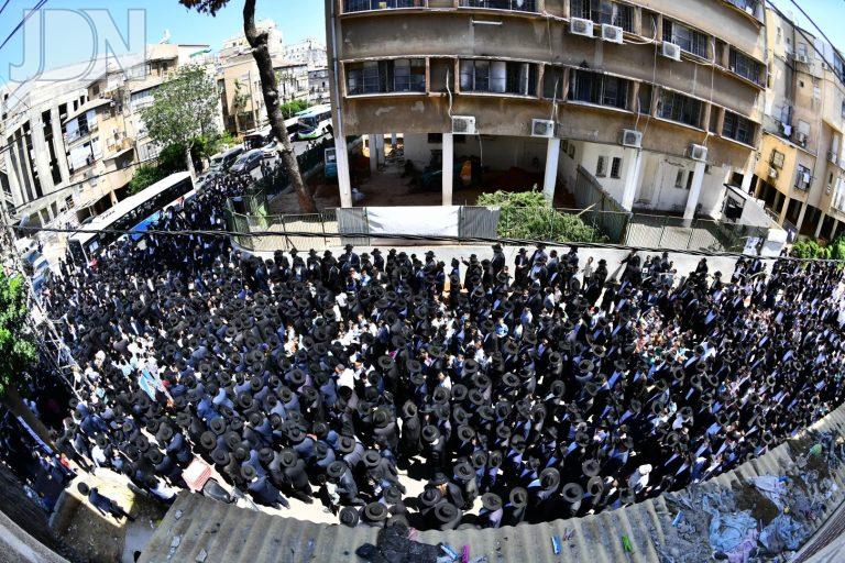 הרב משה הלוי זצל הלויה (51)