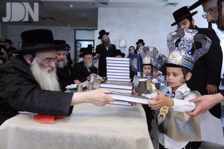 ויז'ניץ בית שמש מסיבת חומש (5)