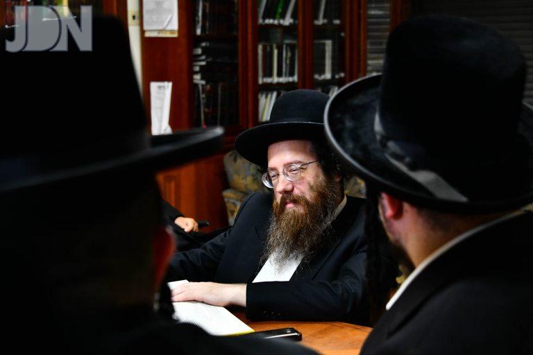 ישיבת נדבורנה אצל הרב עמרם פריד (13)