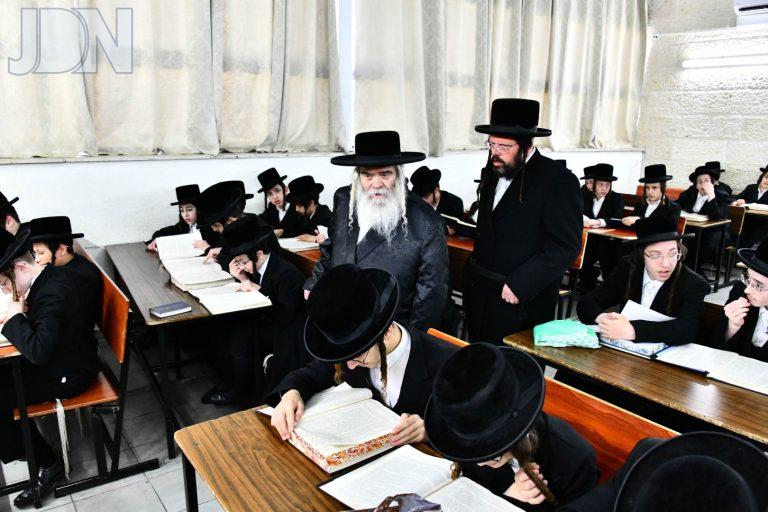 קרעטשניף ירושלים ישיבה אלעד (6)